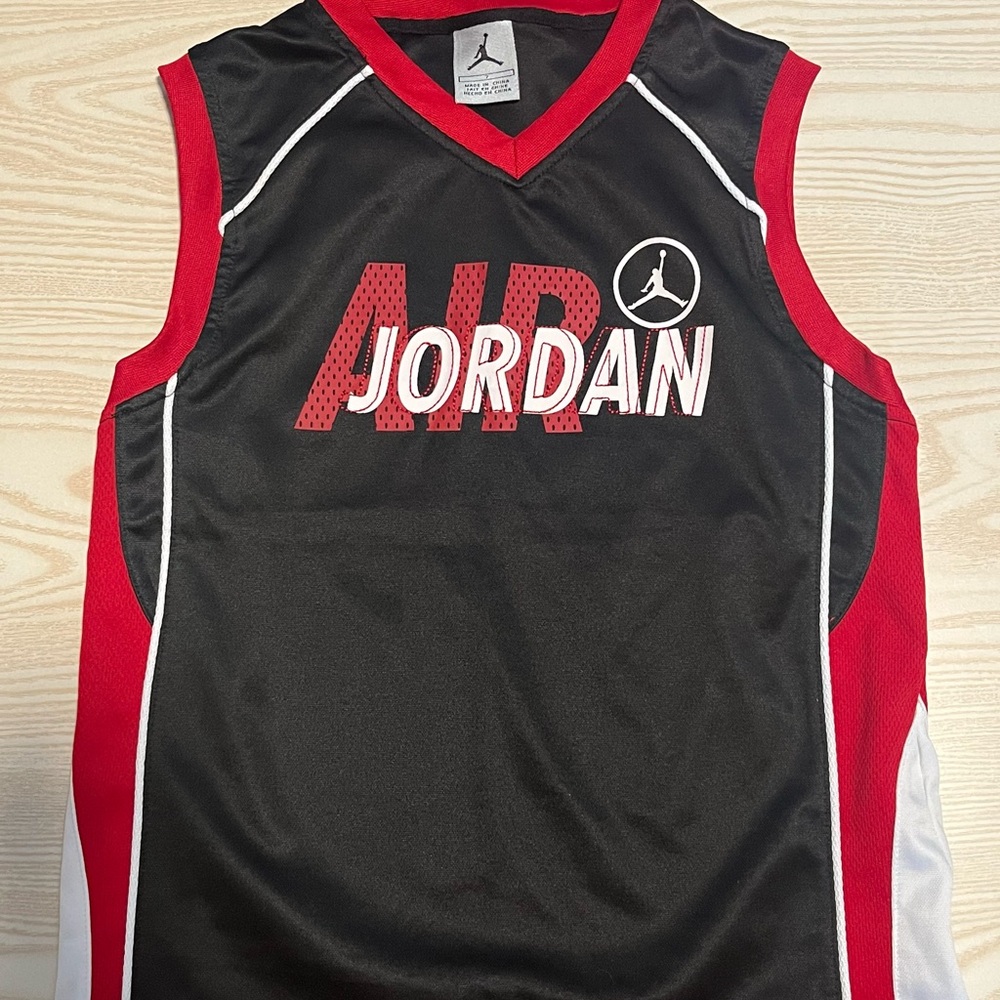 Jordan Kids Black and Red Jersey